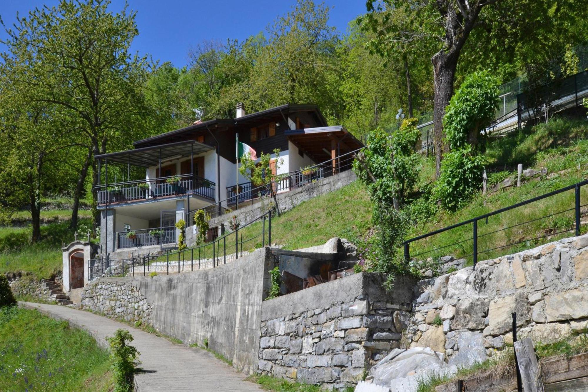 Casa Busso - Happy Rentals Esino Lario Exterior foto